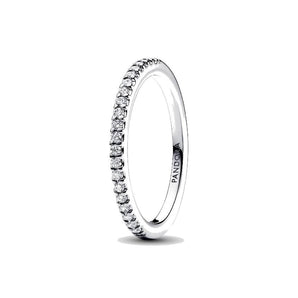 Anello Pavè Fascia Sottile
Argento Sterling 925 (Misura 56)