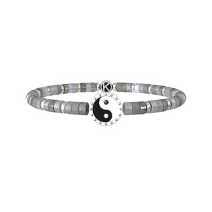 Bracciale con pietre e frase. Come il giorno si succede alla notte, la vita è un flusso continuo. Accogli il cambiamento, vivi in armonia con l'energia del mondo.