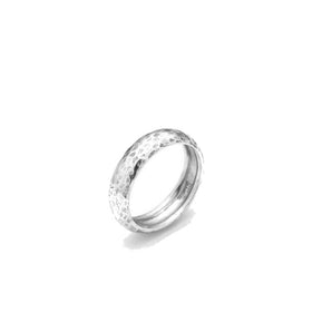 Anello martellato