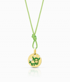 Pendente medaglia in oro con disegno toro in smalto verde