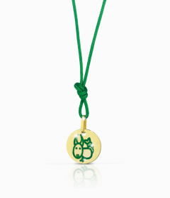 Pendente medaglia in oro con disegno capricorno in smalto verde